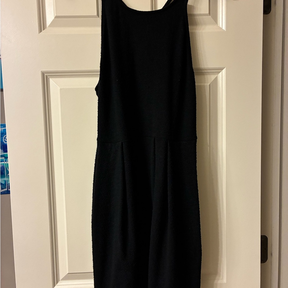 Elegant Black Sleeveless Dress